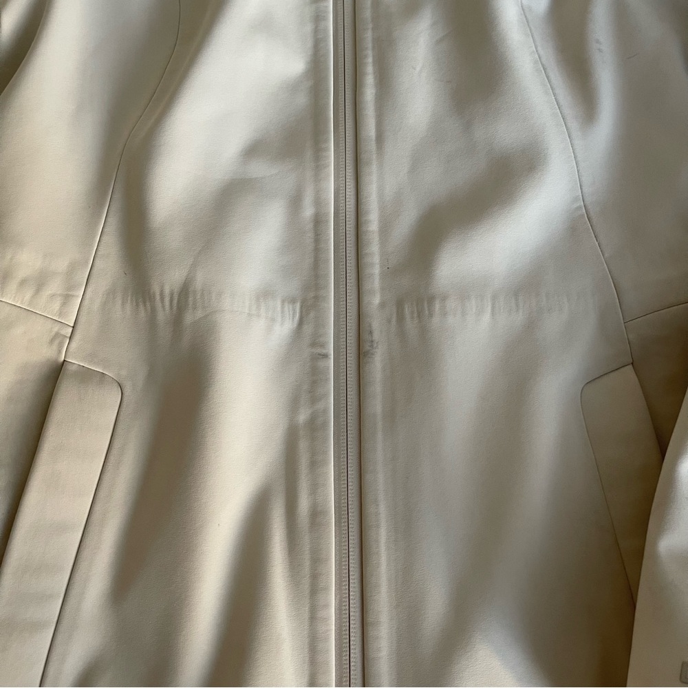 Lululemon White Opal Repelshell Rain Jacket - image 6